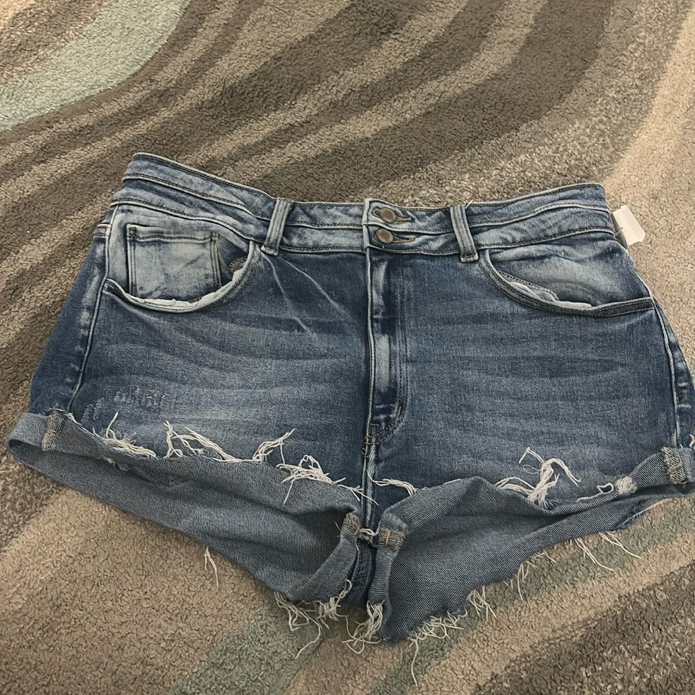 Women’s jean shorts size 15/16